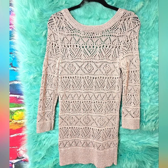 White House Black Market  Gold knit Crew Neck Long Sleeve Silver Shimmer Sweater - Picture 4 of 8